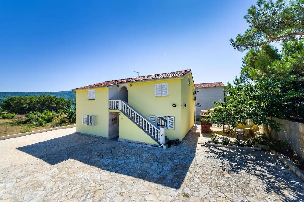Apartmani Tanja Pridraga Apartment